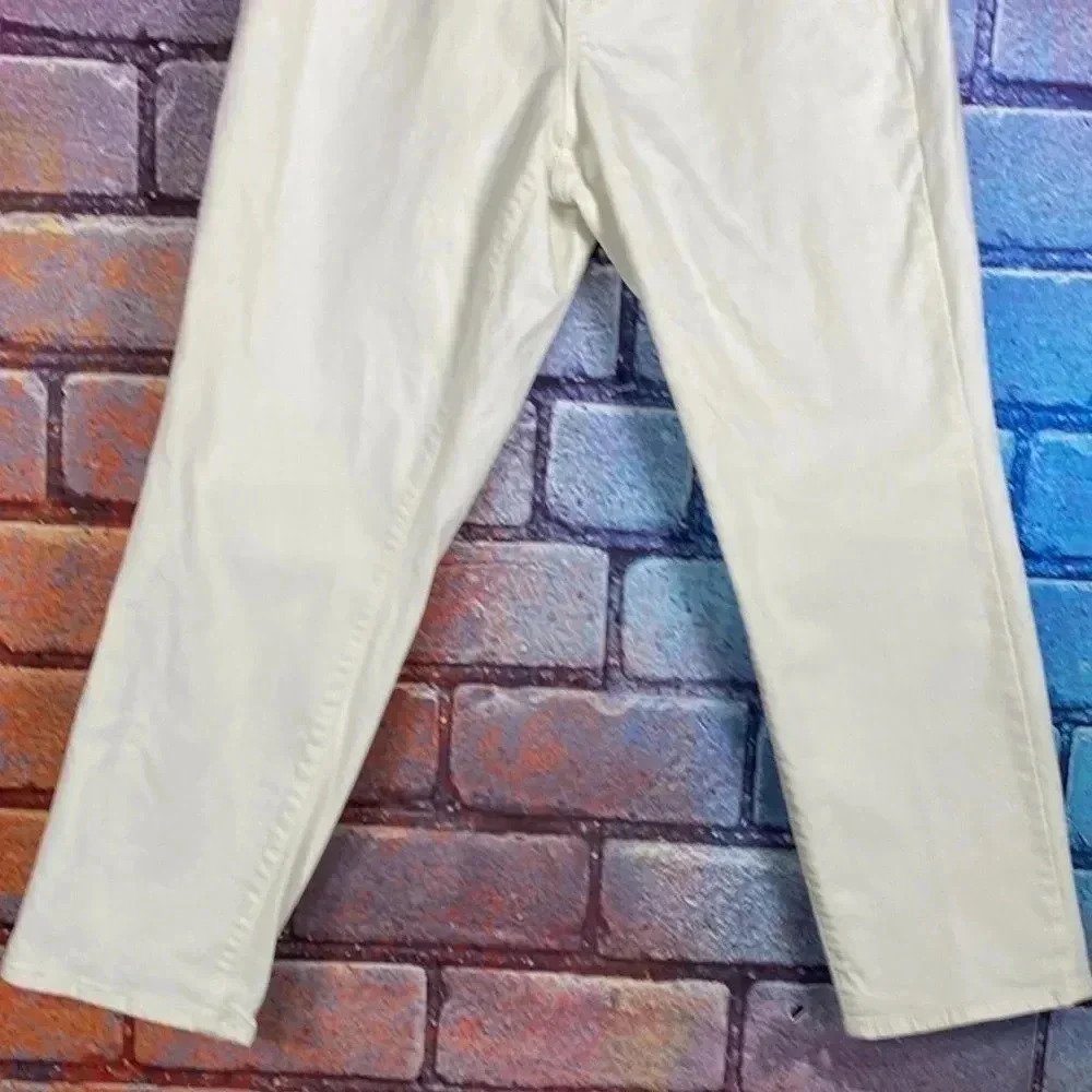 Universal thread womens white jeans size 10/30R - Picture 3 of 7